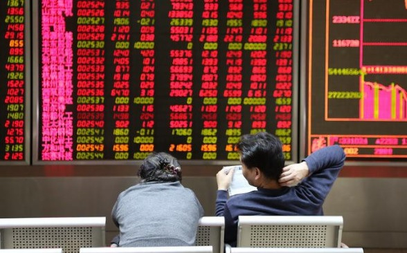 Рынки Азии рухнули на фоне взлета цены нефти почти до $120